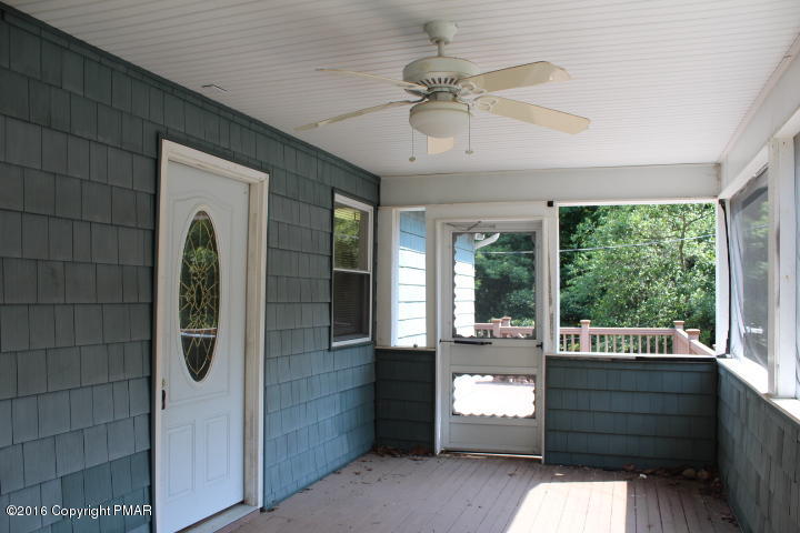 324 Brier Crest Road Blakeslee, PA 18610 - Photo 6 of 27 Screened In Porch
