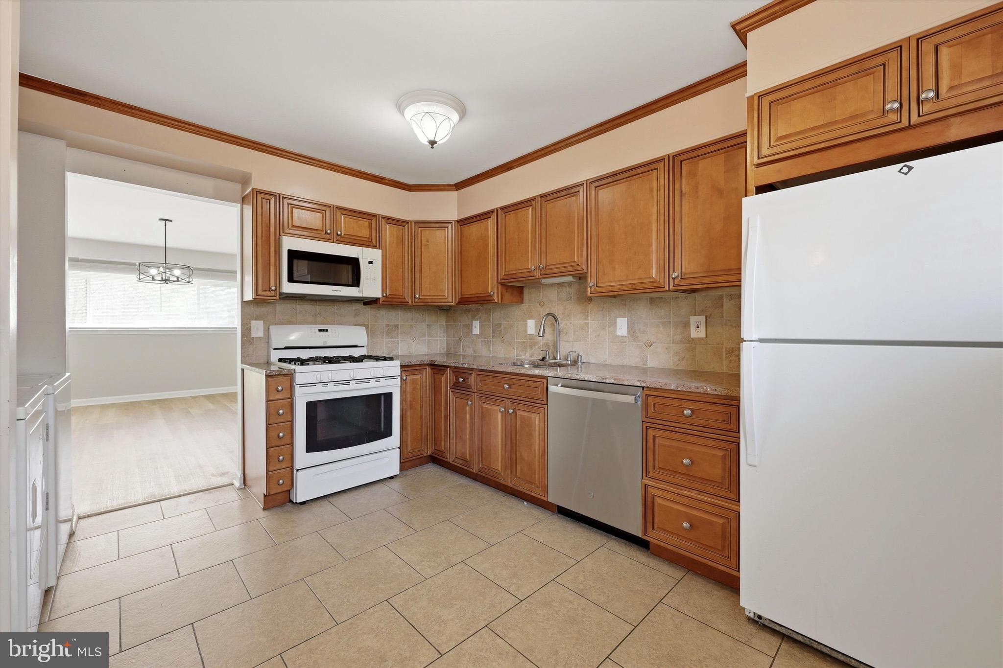 157 Echelon Road Voorhees, NJ 08043 - Photo 4 of 15