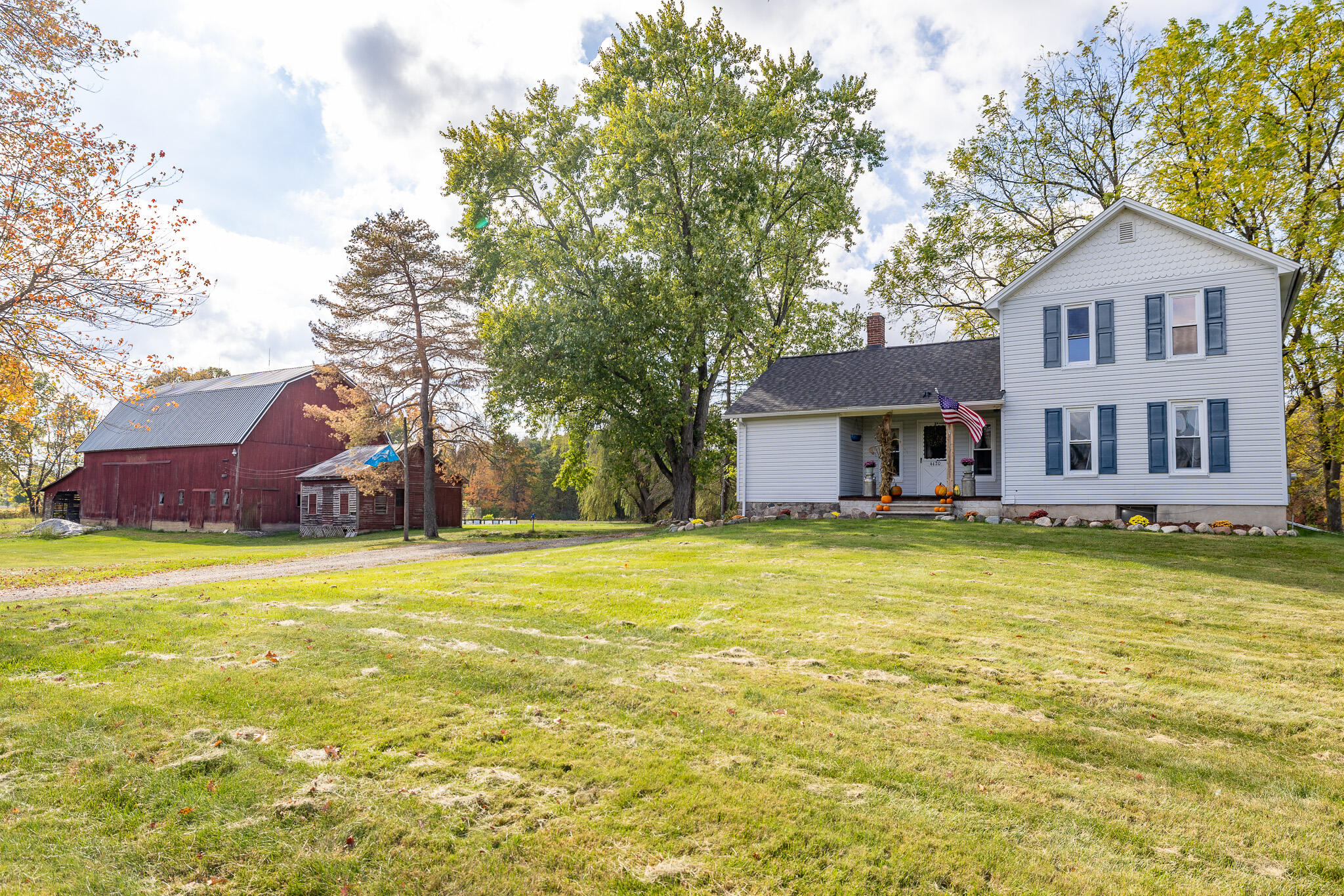 4420 South Bull Run Road Gregory, MI 48137 - Photo 1 of 71 496A5114