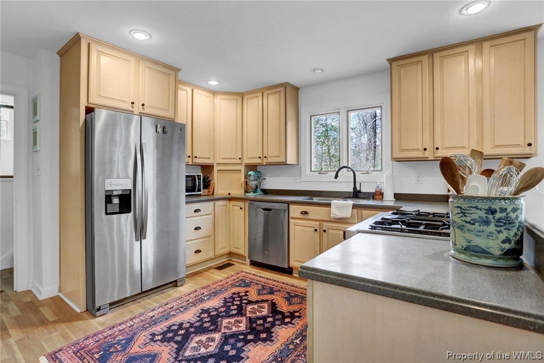 414 Hempstead Road Williamsburg, VA 23188 - Photo 18 of 45 Gallery Image 18
