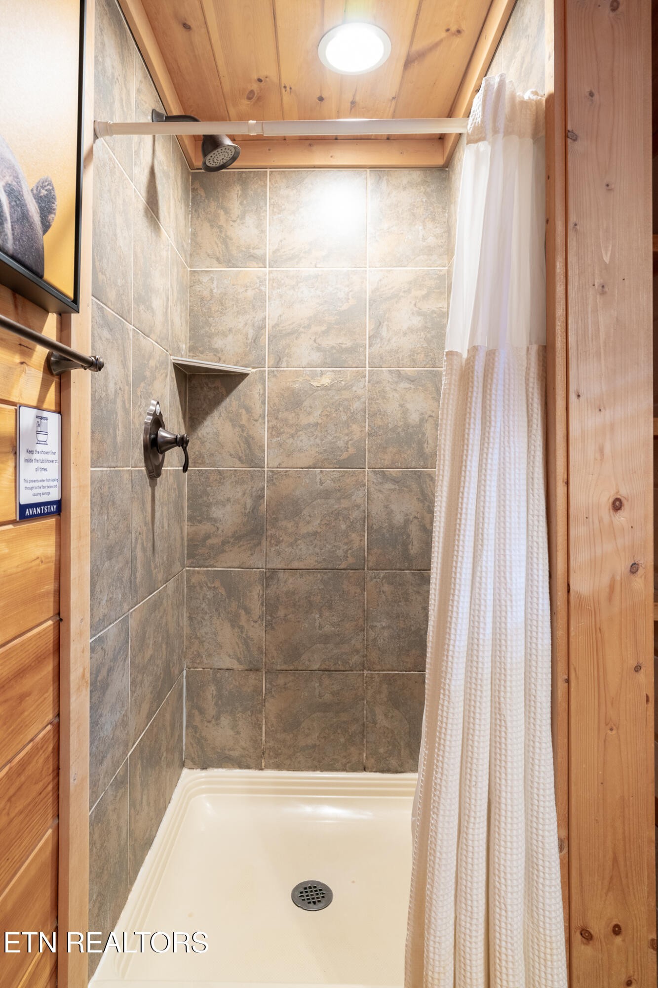 3318 Covered Bridge Way Sevierville, TN 37862 - Photo 17 of 49