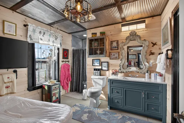 $465,000 | 6418 Kennedy Road, Munith, MI 49259