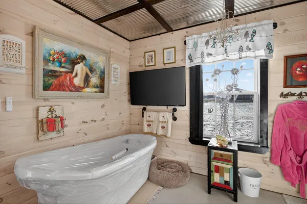 $425,000 | 6418 Kennedy Road, Munith, MI 49259