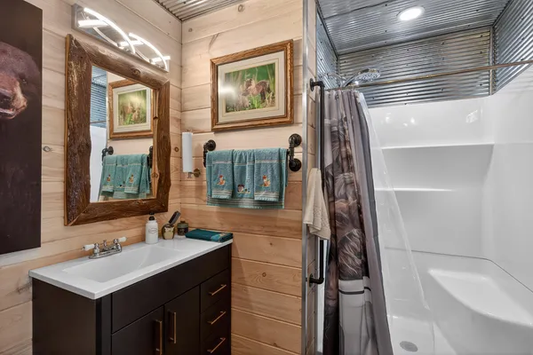 $425,000 | 6418 Kennedy Road, Munith, MI 49259