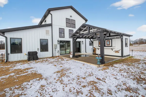 $425,000 | 6418 Kennedy Road, Munith, MI 49259
