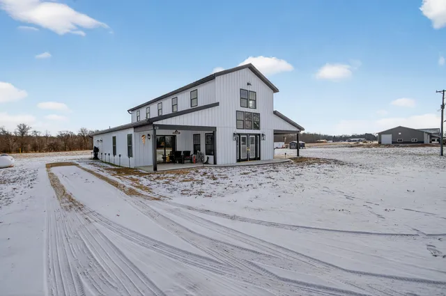 $465,000 | 6418 Kennedy Road, Munith, MI 49259