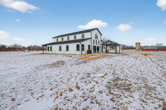 $465,000 | 6418 Kennedy Road, Munith, MI 49259