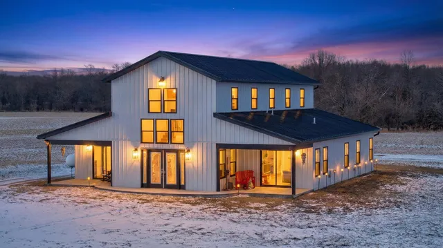 $465,000 | 6418 Kennedy Road, Munith, MI 49259