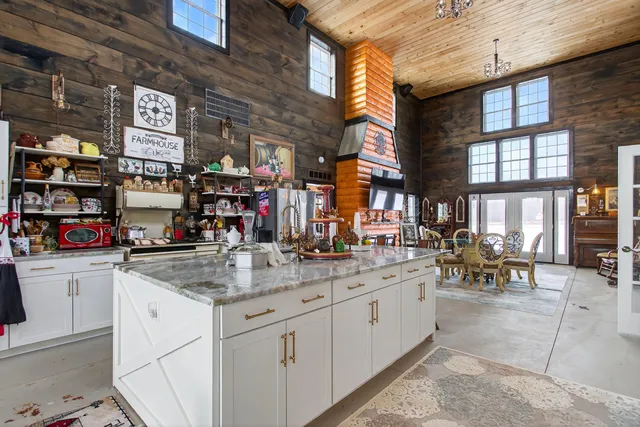 $465,000 | 6418 Kennedy Road, Munith, MI 49259