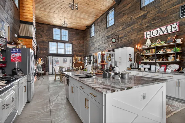 $425,000 | 6418 Kennedy Road, Munith, MI 49259