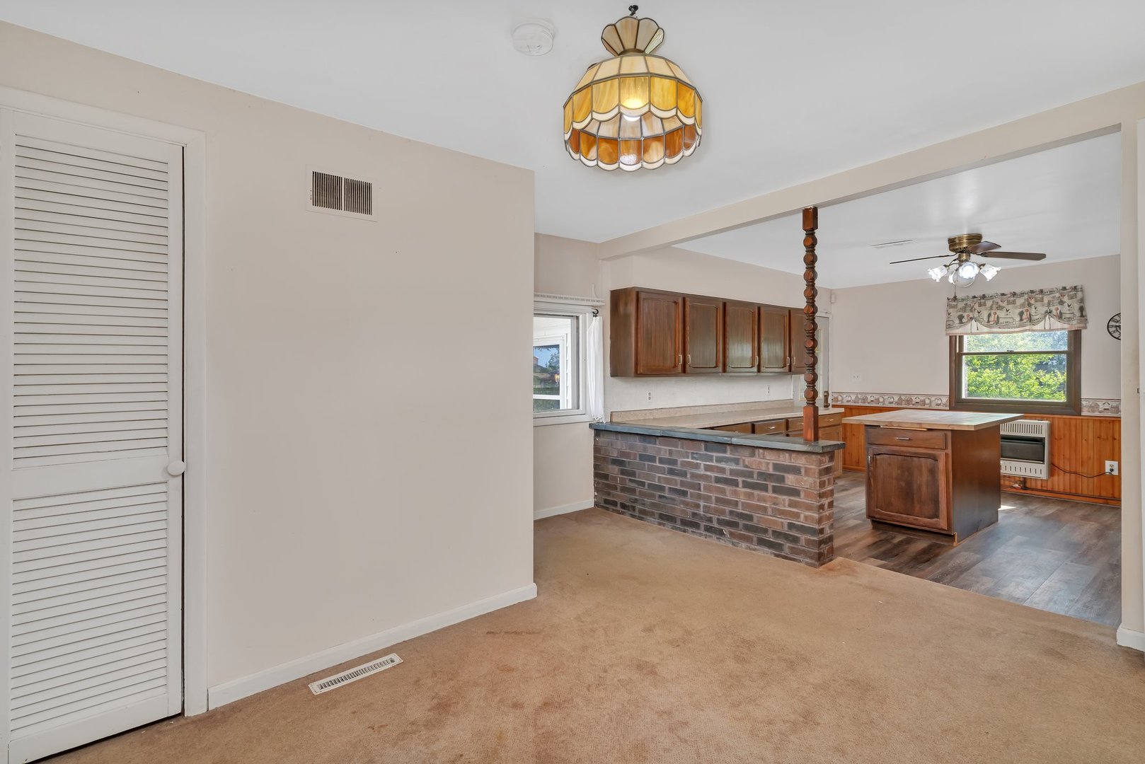 33049 South Symerton Road Wilmington, IL 60481 - Photo 9 of 23 Gallery Image 9