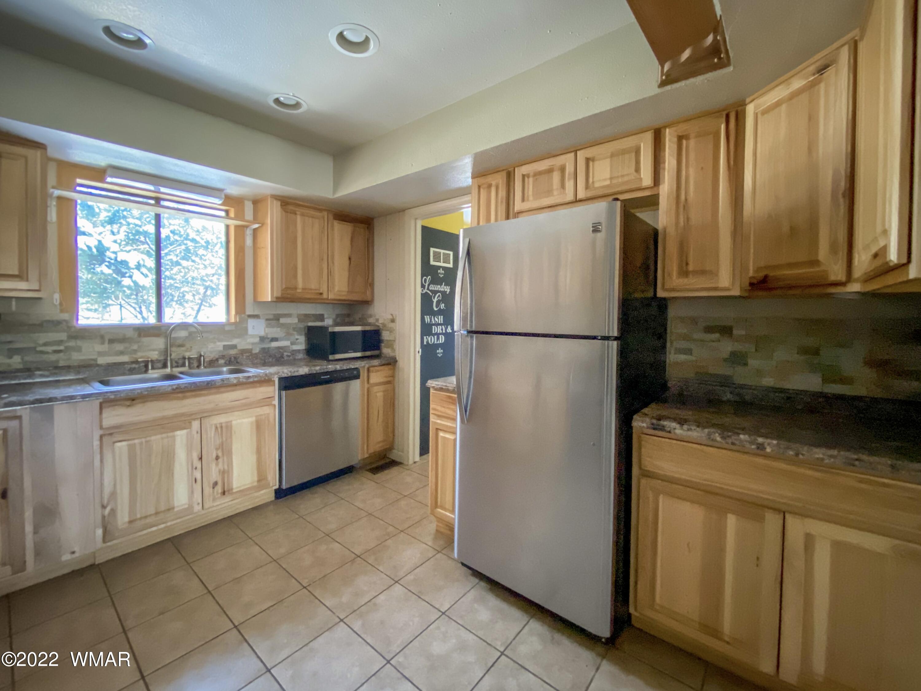 1502 Larson Road Lakeside, AZ 85929 - Photo 10 of 34 Gallery Image 10