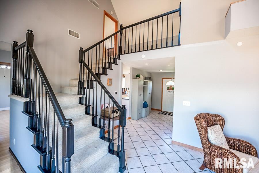 12451 South Valley Road Princeville, IL 61559 - Photo 13 of 40