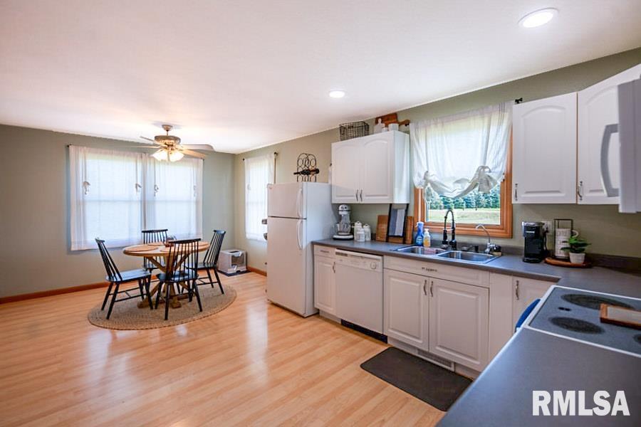 12451 South Valley Road Princeville, IL 61559 - Photo 14 of 40