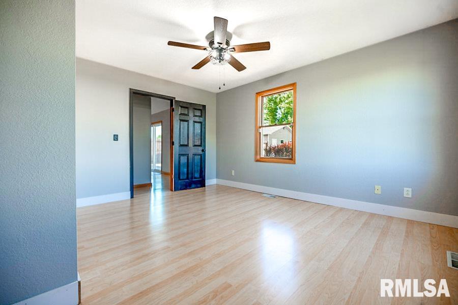 12451 South Valley Road Princeville, IL 61559 - Photo 34 of 40