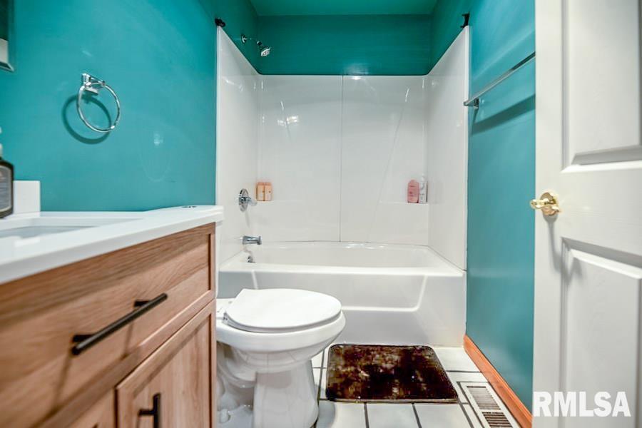 12451 South Valley Road Princeville, IL 61559 - Photo 35 of 40