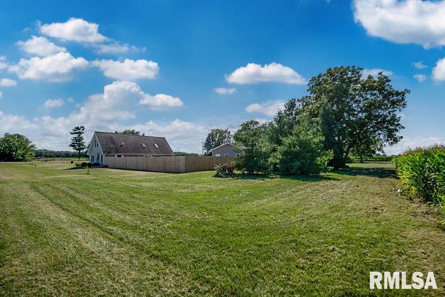 12451 South Valley Road Princeville, IL 61559 - Photo 6 of 40
