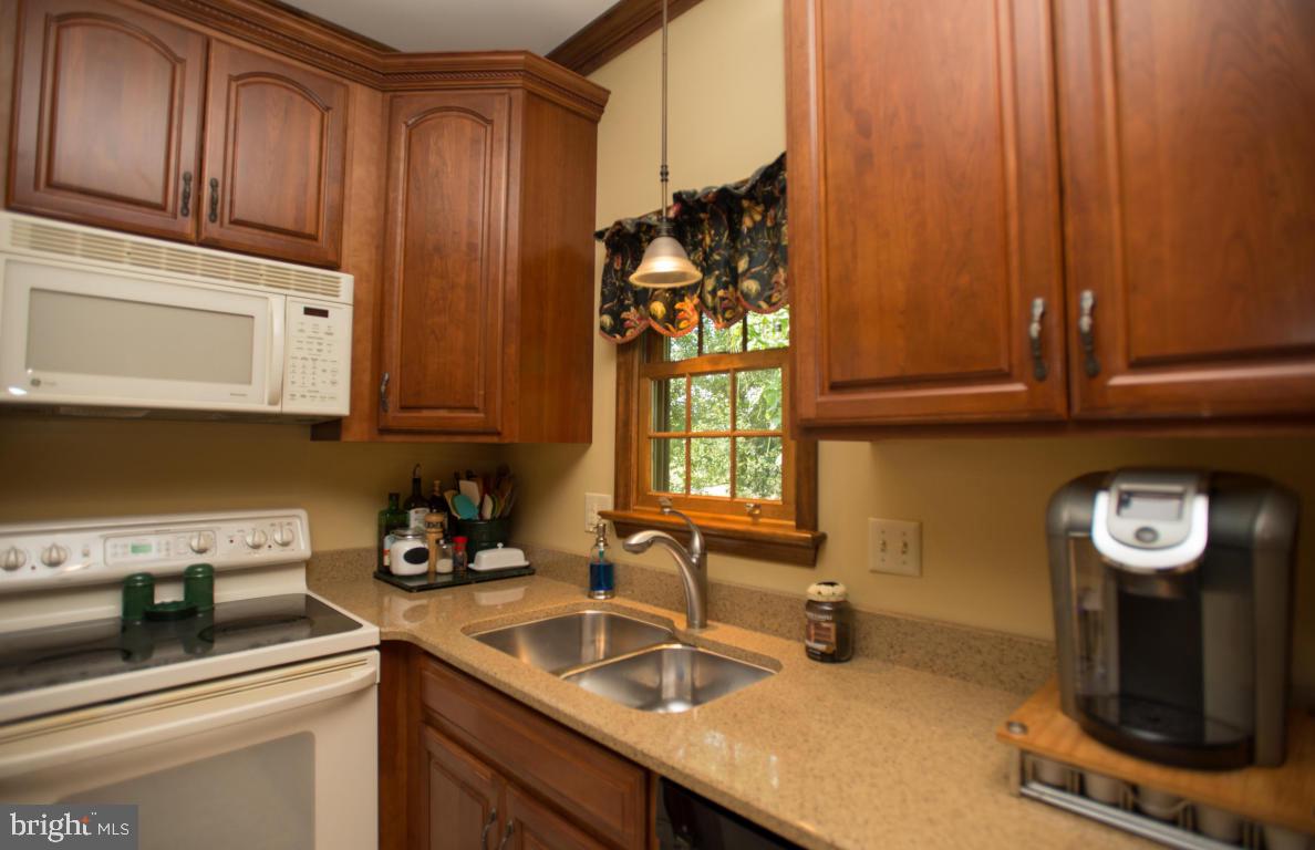 386 Oaklyn Road Lebanon, PA 17042 - Photo 8 of 23 Gallery Image 8
