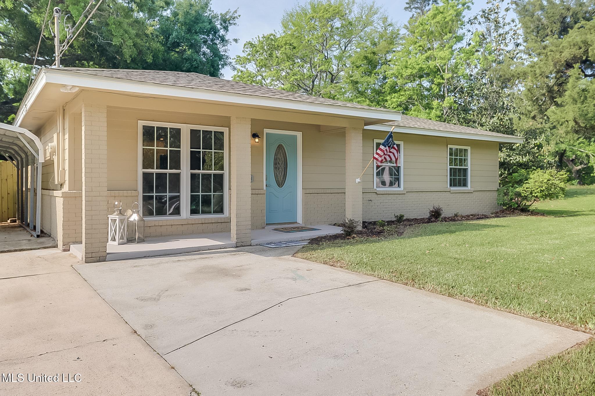 151 Locust Drive D'Iberville, MS 39540 - Photo 2 of 26 2