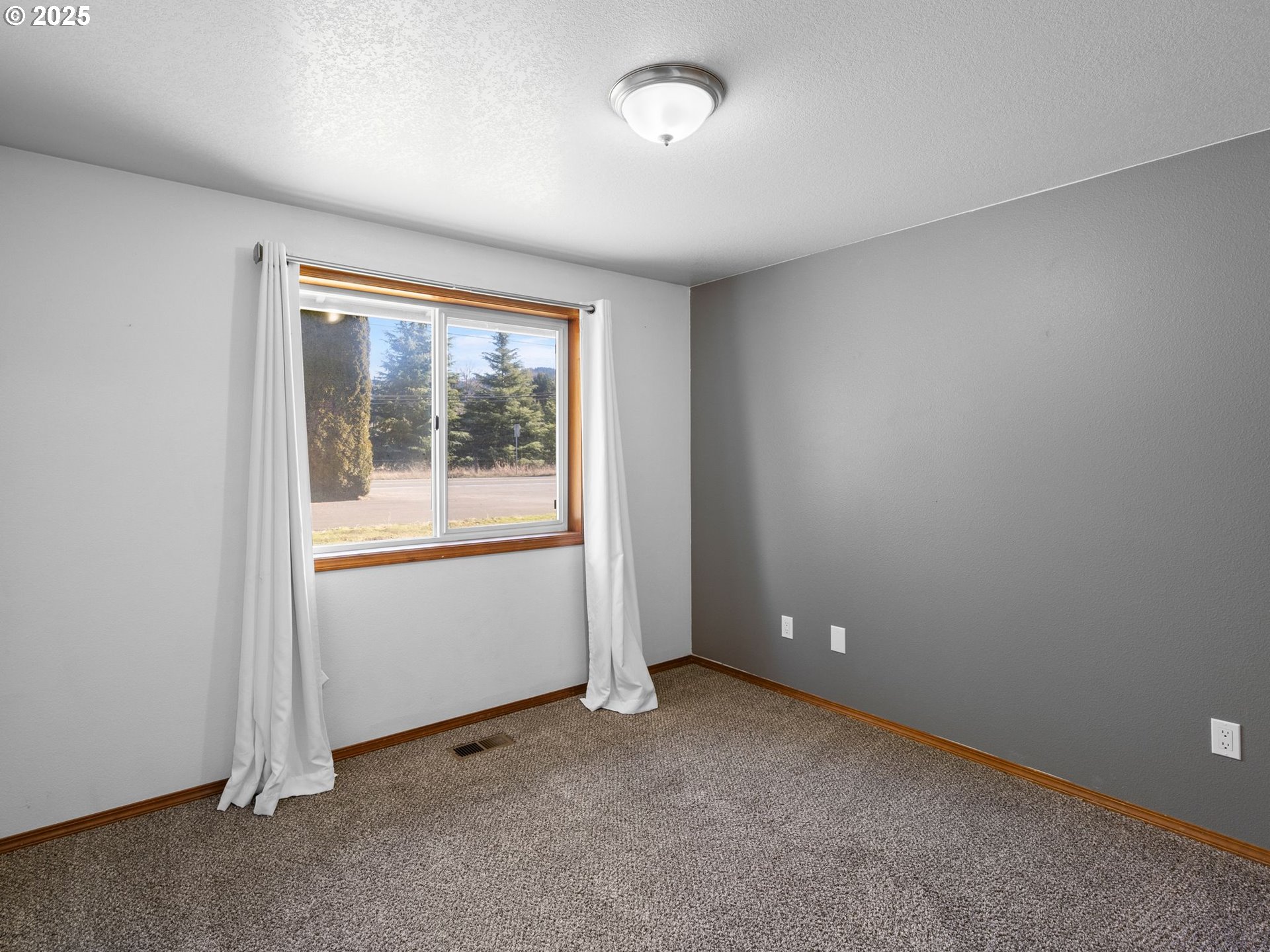 2142 Lewis River Road Woodland, WA 98674 - Photo 14 of 33 Gallery Image 14