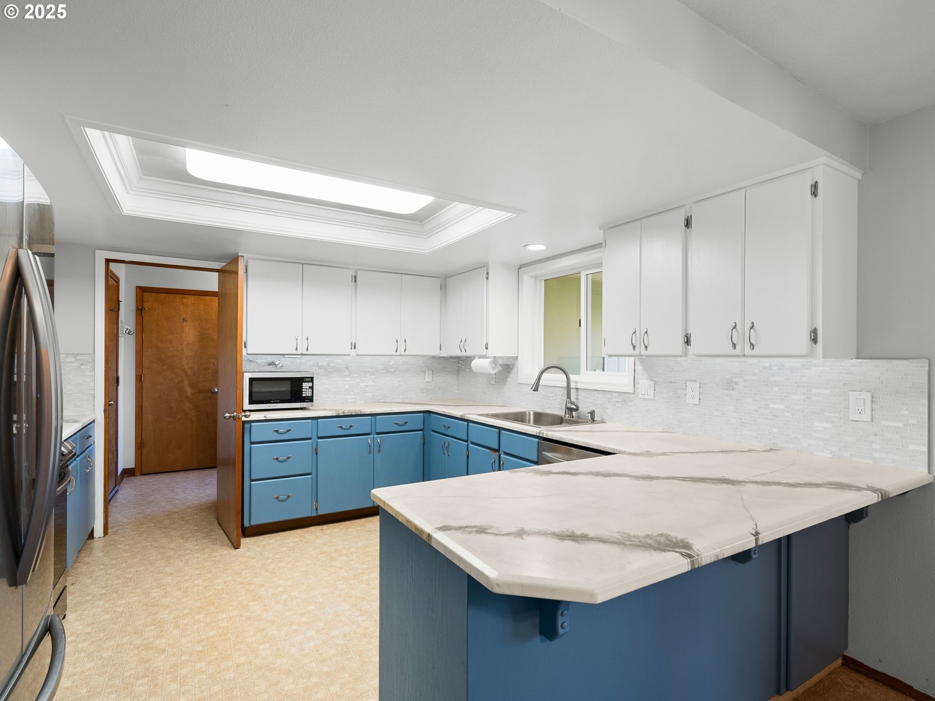 2142 Lewis River Road Woodland, WA 98674 - Photo 8 of 33 Gallery Image 8