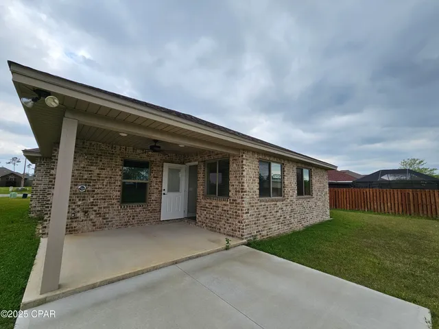 $2,300 | 4524 Bylsma Circle, Panama City, FL 32404