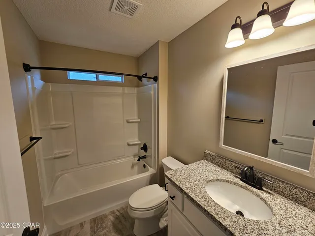 $2,300 | 4524 Bylsma Circle, Panama City, FL 32404