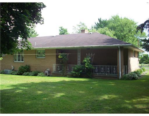 3545 Panin Road Hermitage, PA 16148 - Photo 12 of 13 Exterior Back.