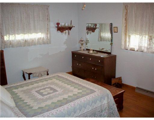 3545 Panin Road Hermitage, PA 16148 - Photo 8 of 13 Bedroom.