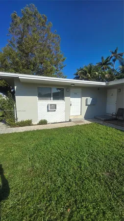 $1,075 | Hollywood Lakes, Hollywood, FL 33020
