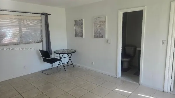 $1,075 | Hollywood Lakes, Hollywood, FL 33020