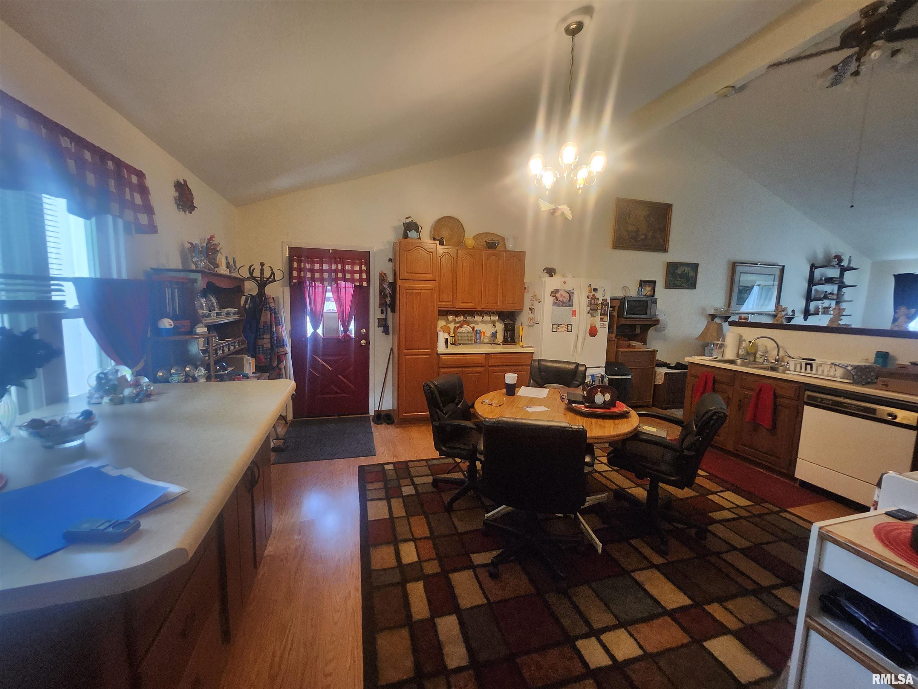 7655 Hardscrabble Road Du Quoin, IL 62832 - Photo 16 of 38 Gallery Image 16