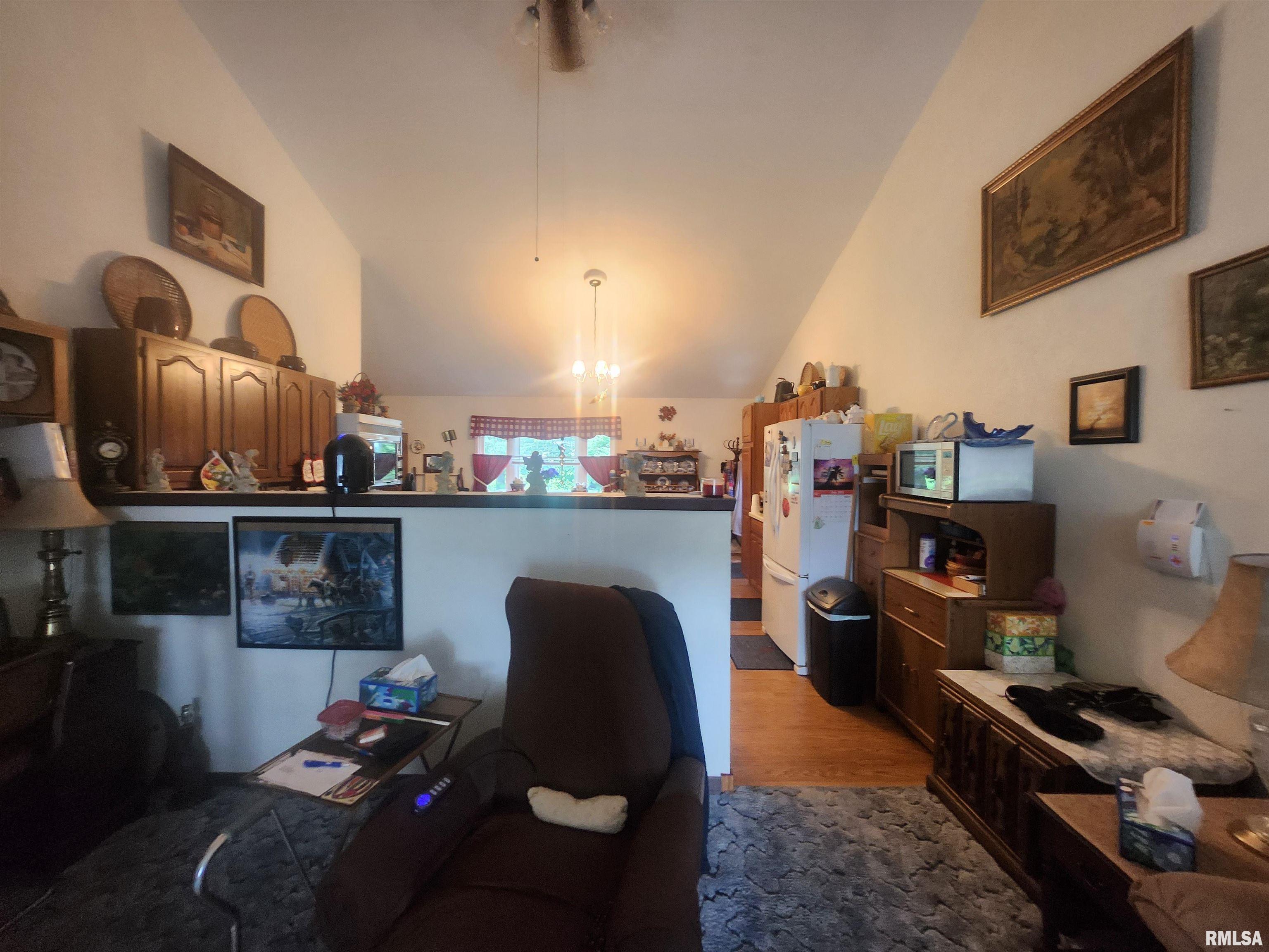 7655 Hardscrabble Road Du Quoin, IL 62832 - Photo 34 of 38 Gallery Image 34