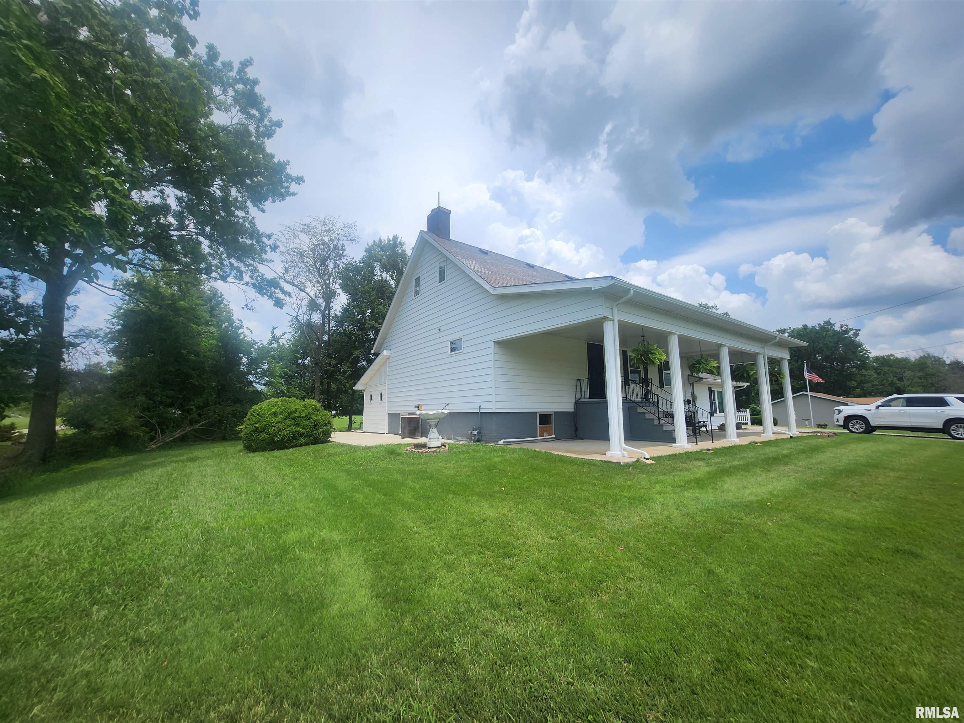 7655 Hardscrabble Road Du Quoin, IL 62832 - Photo 4 of 38 Gallery Image 4