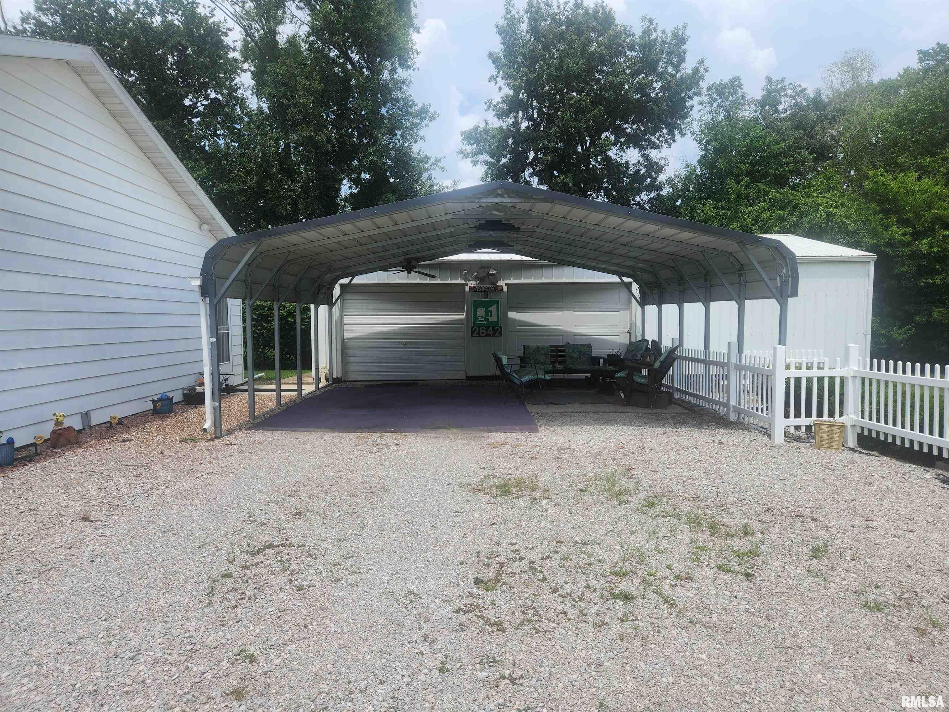 7655 Hardscrabble Road Du Quoin, IL 62832 - Photo 6 of 38 Gallery Image 6