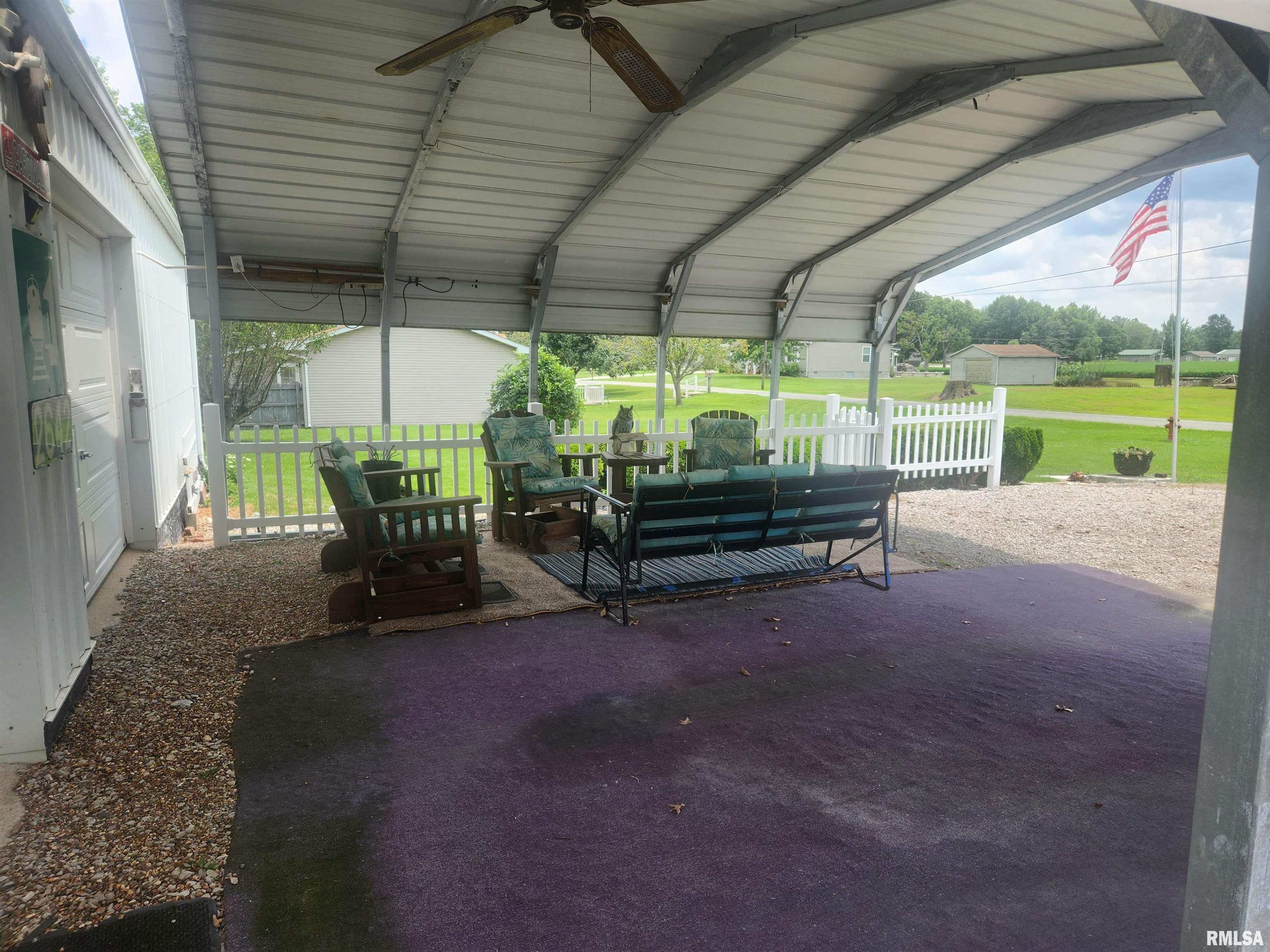 7655 Hardscrabble Road Du Quoin, IL 62832 - Photo 7 of 38 Gallery Image 7