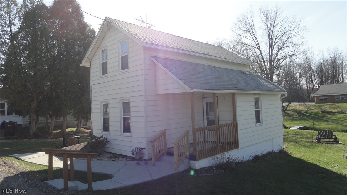 912 West Nimisila Road Akron, OH 44319 - Photo 3 of 27 Gallery Image 3