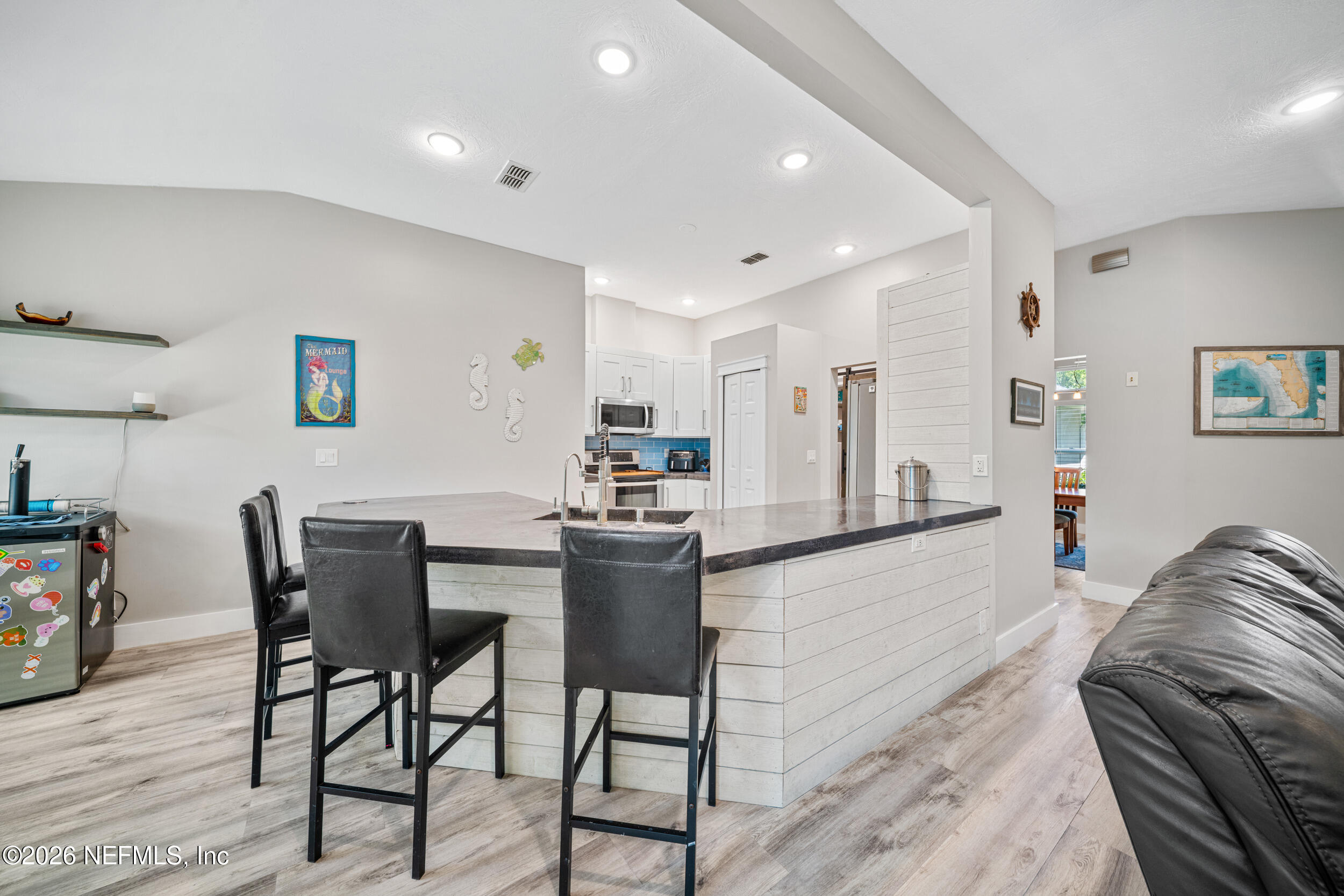 53 Oakwood Road Jacksonville Beach, FL 32250 - Photo 16 of 55 17_ar503915
