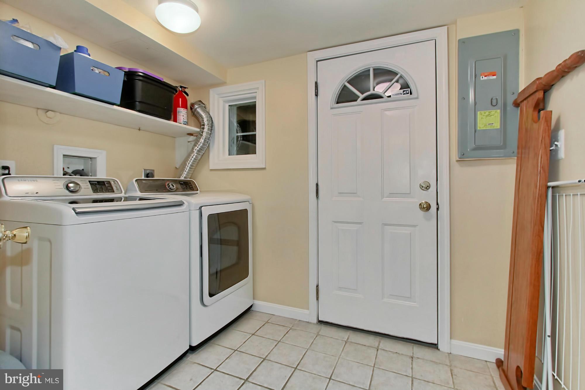 216 East Spring Street Alexandria, VA 22301 - Photo 20 of 30 Separate laundry room