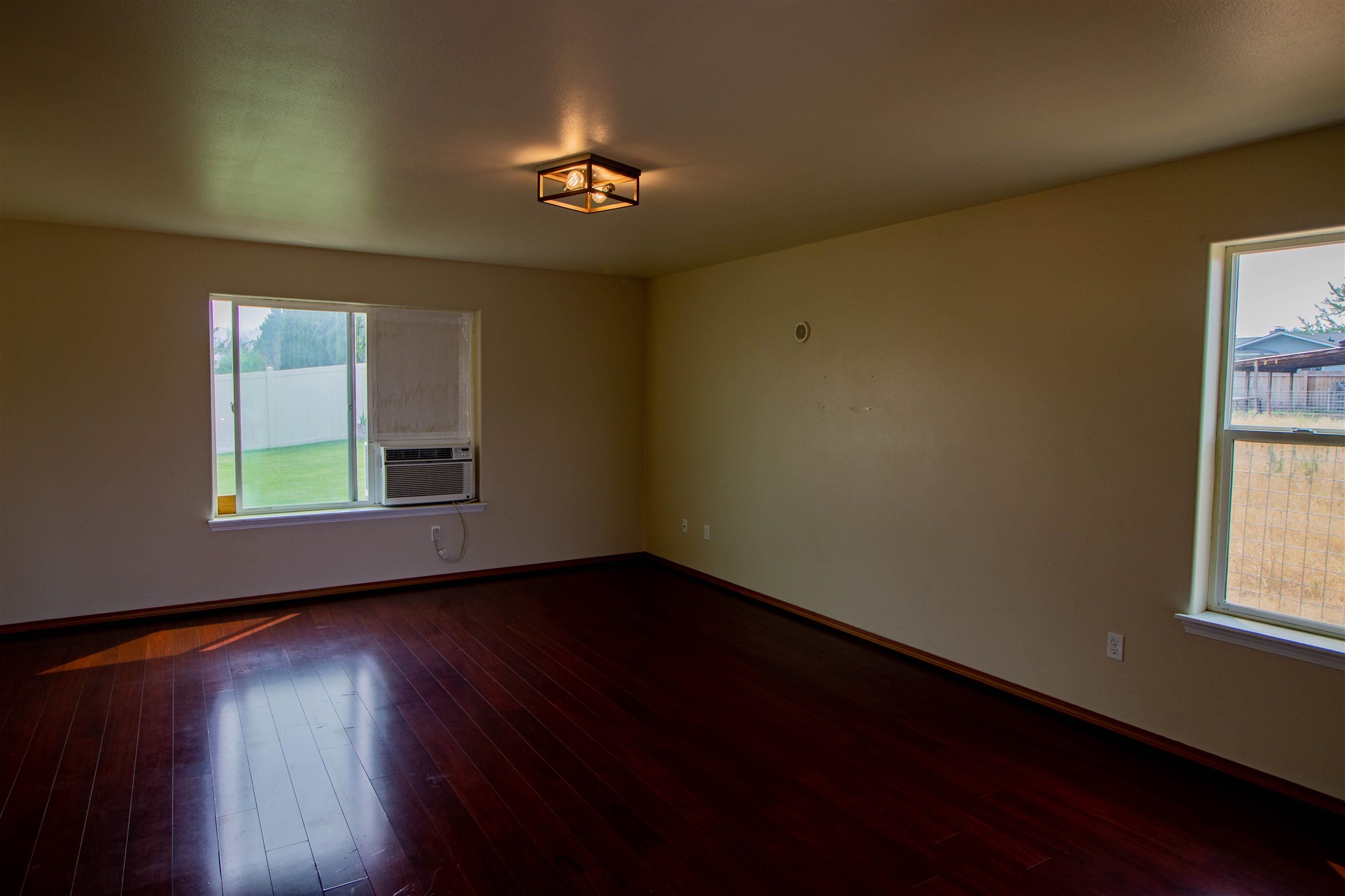 121 South Meyers Road Spokane Valley, WA 99016 - Photo 4 of 26 Gallery Image 4