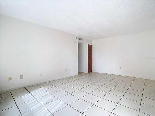 $360,000 | 1050 North Fiske Boulevard, Unit 11011106, Cocoa, FL 32922