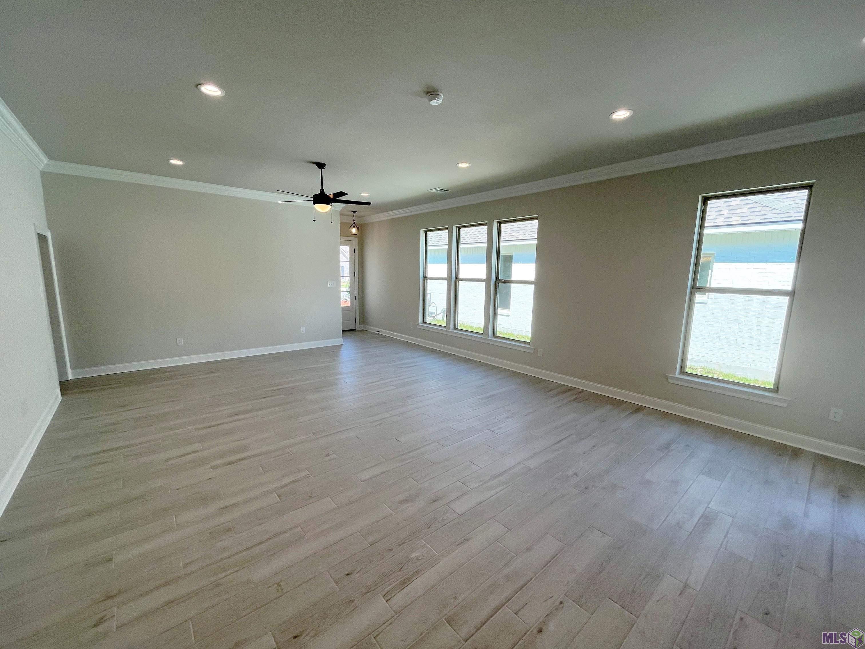 17227 Tidewater Lane Baton Rouge, LA 70810 - Photo 4 of 14