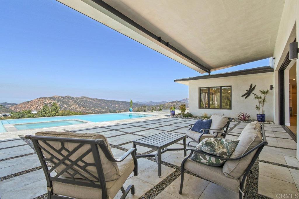 573 Lilac Ranch Road Alpine, CA 91901 - Photo 34 of 47 a view of an outdoor seating area