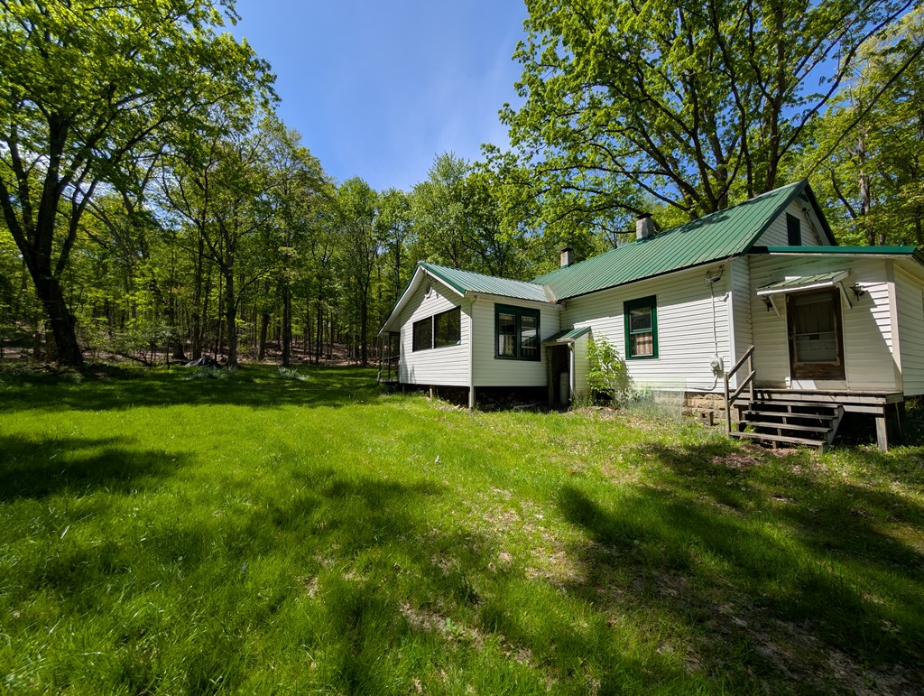 695 Fogle Farm Road Pleasantville, PA 16341 - Photo 2 of 8
