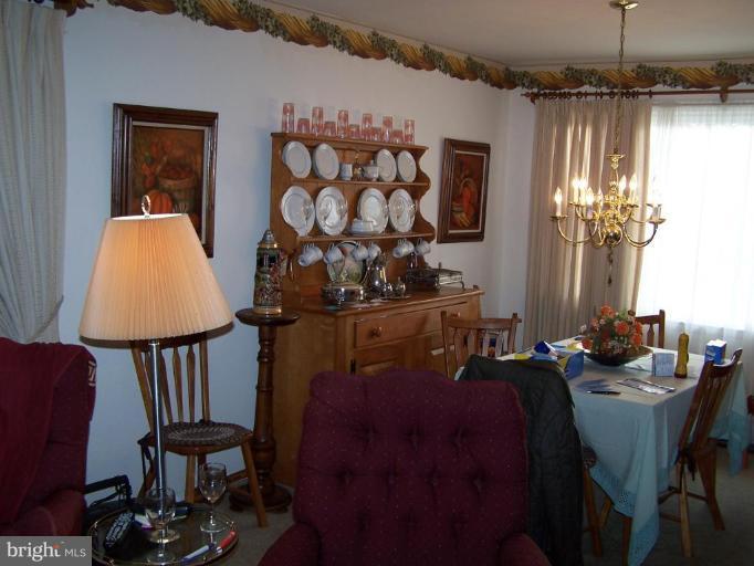 9133 Covered Bridge Road Parkville, MD 21234 - Photo 4 of 16 Dining Room