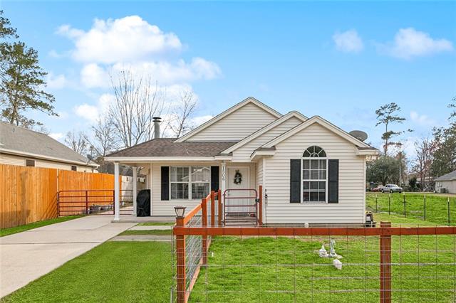 1506 Jasmine Street Mandeville, LA 70448 - Photo 1 of 20