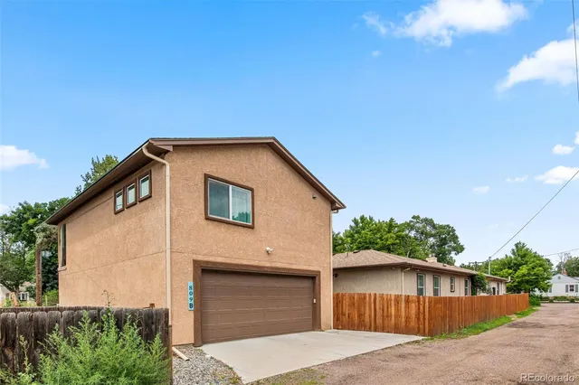 a view of backyard of house