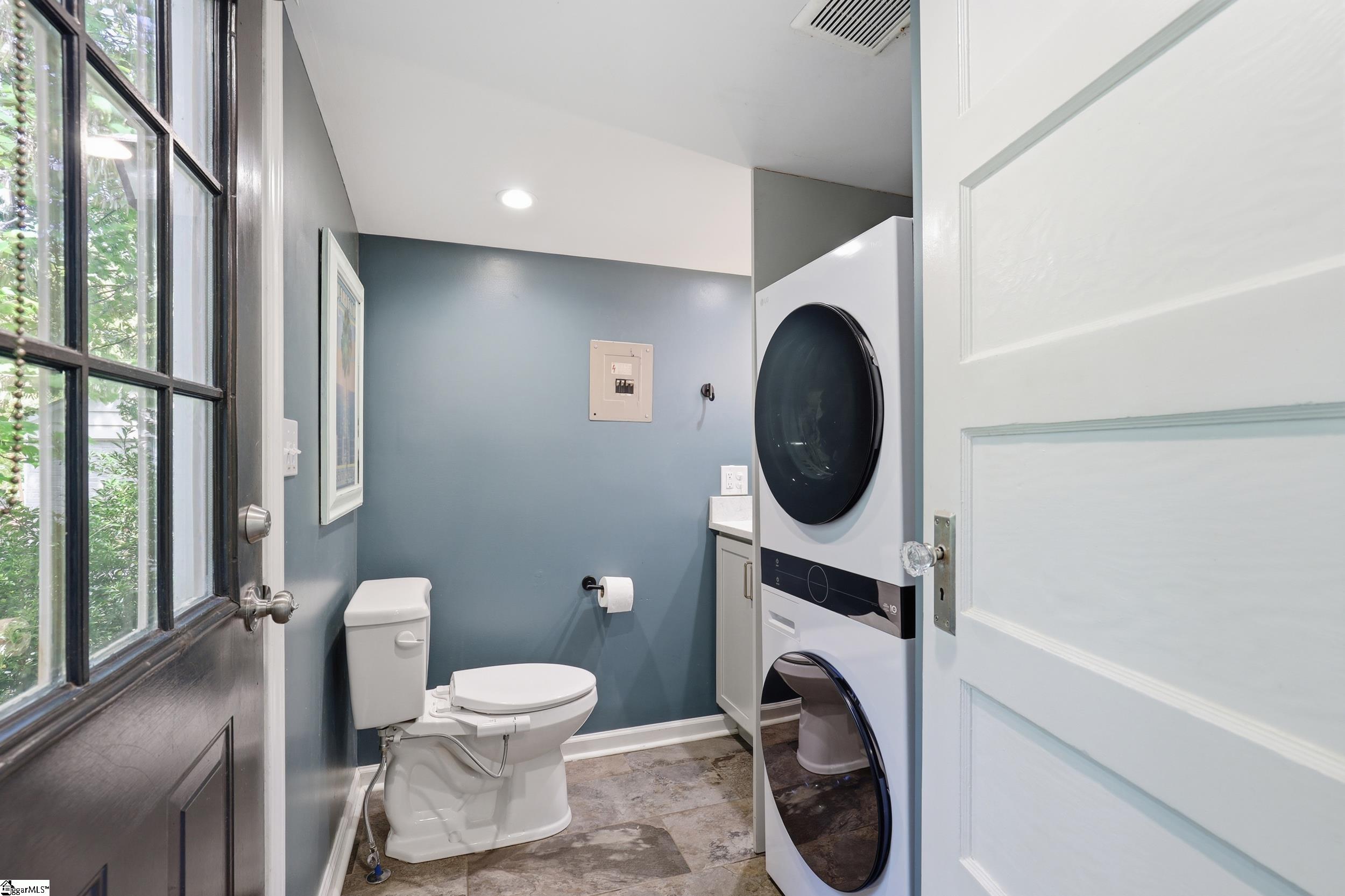 321 Ridgecrest Drive Greenville, SC 29609 - Photo 18 of 30 Gallery Image 18