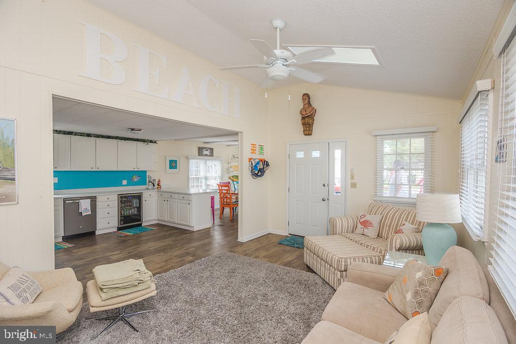 118 Clamshell Road Ocean City, MD 21842 - Photo 7 of 34 Gallery Image 7