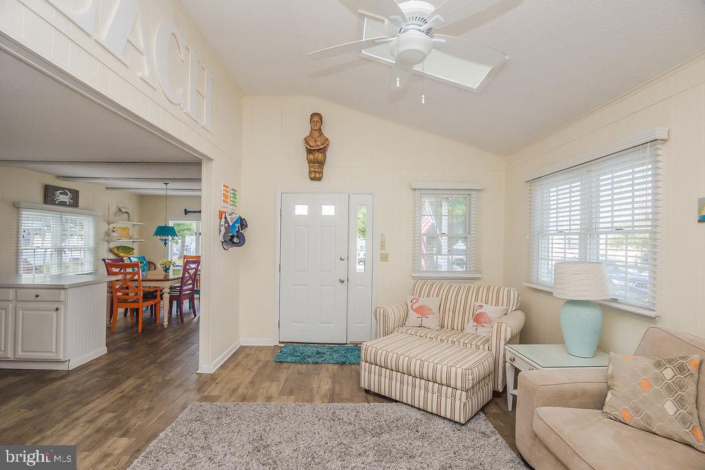 118 Clamshell Road Ocean City, MD 21842 - Photo 8 of 34 Gallery Image 8